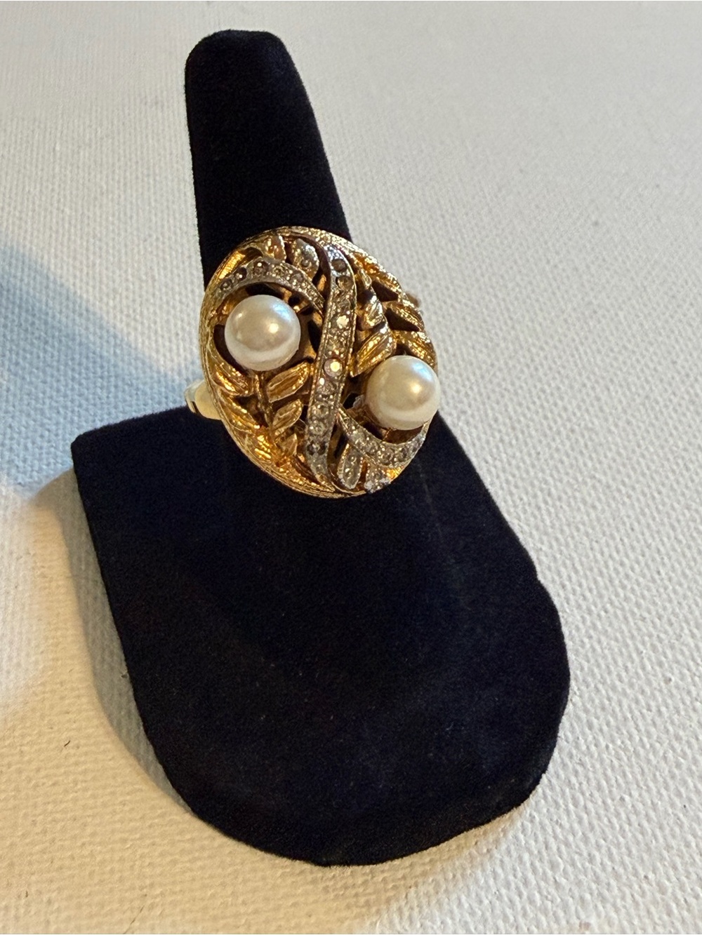 Vendome adjustable ring pearls and rhinestones